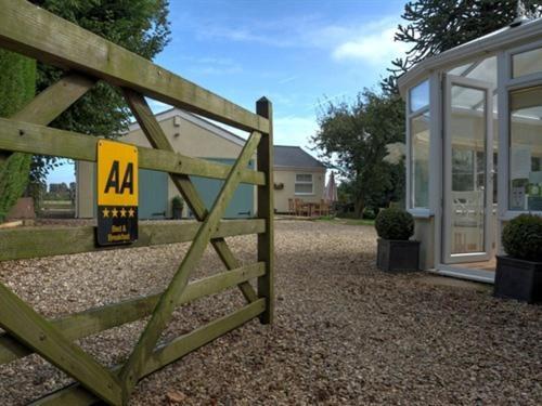 The White Horse View B&B Shrivenham Екстериор снимка